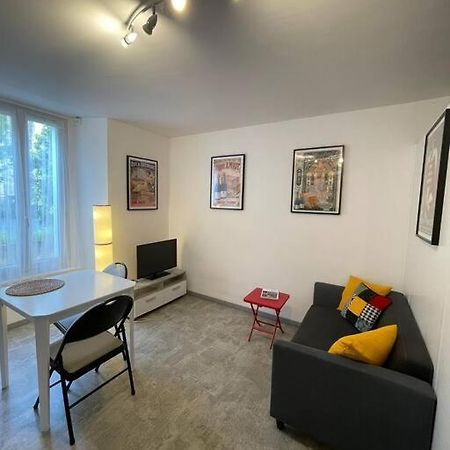 Studio Rdc Parking Prive Gratuit Doue-la-Fontaine Luaran gambar